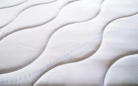 Sleepeezee Cool Refresh 2300 Mattress Close Detail