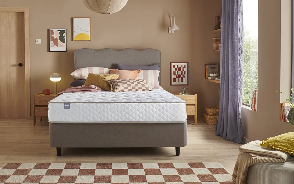 Silentnight Memory 1000 Pocket Mattress Lifestyle