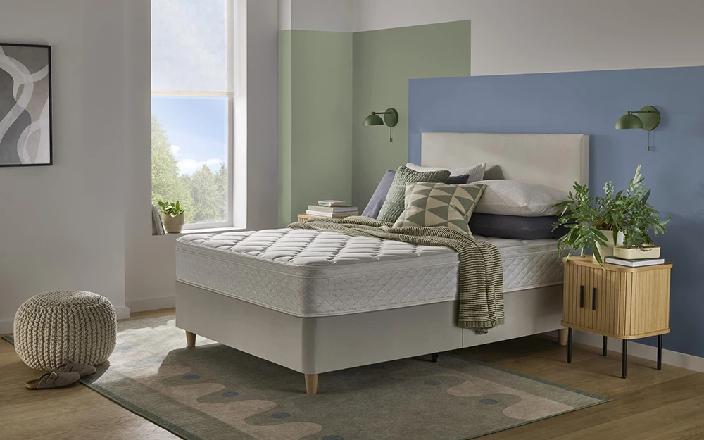 Silentnight Miracoil Cushiontop Mattress Lifestyle Roomset Side