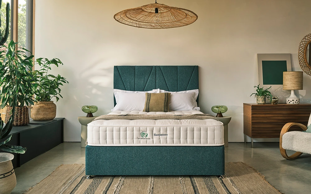 Sleepeezee Wool Luxe 1200 Lifestyle Semidressed New