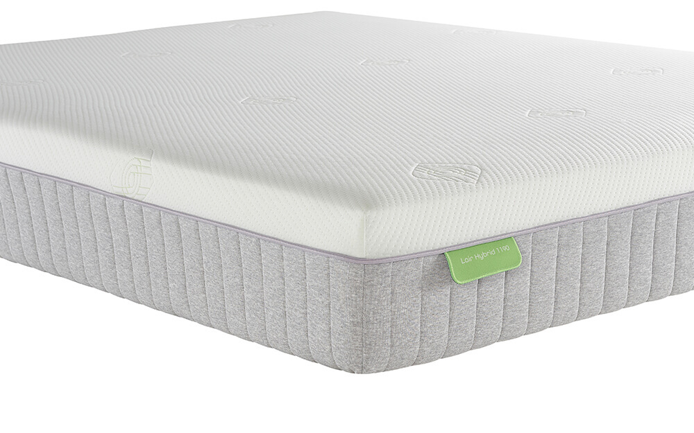 A close up of the Dunlopillo Lair 1190 Hybrid Mattress